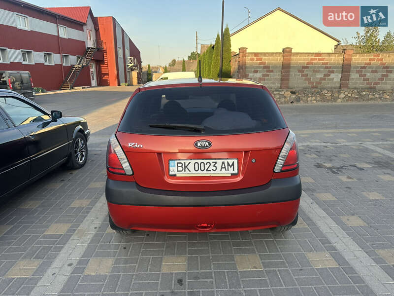 Хэтчбек Kia Rio 2006 в Рокитном фото 5 Хэтчбек Kia Rio 2006 в Рокитном
