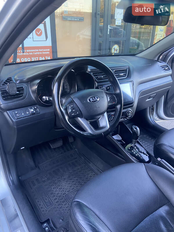 Седан Kia Rio 2013 в Киеве