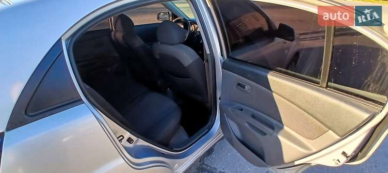 Хетчбек Kia Rio 2006 в Білій Церкві фото 14 Хетчбек Kia Rio 2006 в Білій Церкві