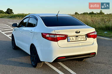 Седан Kia Rio 2012 в 