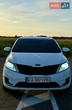 Седан Kia Rio 2012 в 