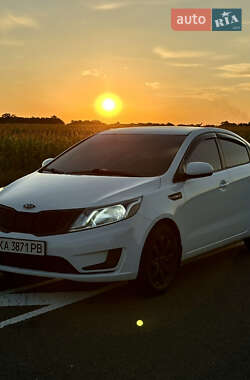 Седан Kia Rio 2012 в 