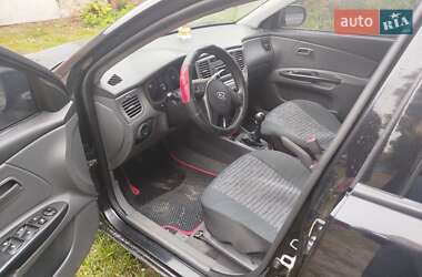 Седан Kia Rio 2011 в 