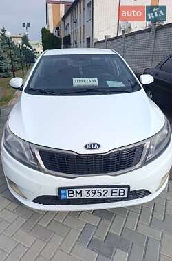 Седан Kia Rio 2012 в Царичанке