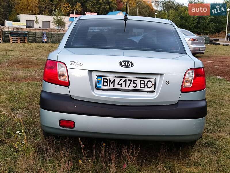Седан Kia Rio 2007 в Полтаве
