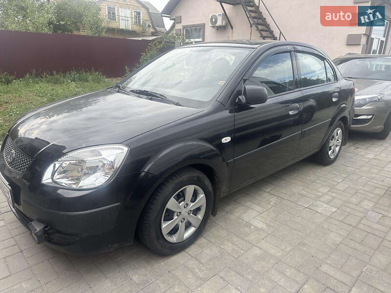 Седан Kia Rio 2009 в Киеве