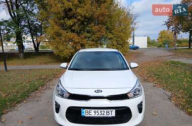 Хетчбек Kia Rio 2017 в Первомайську