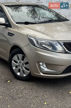 Седан Kia Rio 2012 в 