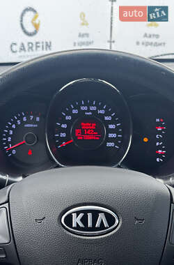 Седан Kia Rio 2012 в 