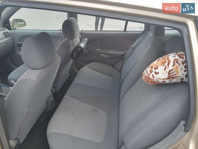 Универсал Kia Rio 2005 в Киеве