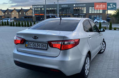 Седан Kia Rio 2014 в 