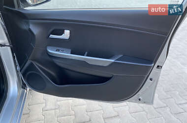 Седан Kia Rio 2014 в 