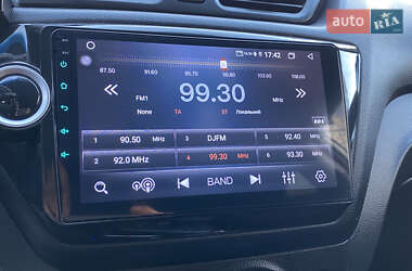 Седан Kia Rio 2014 в 