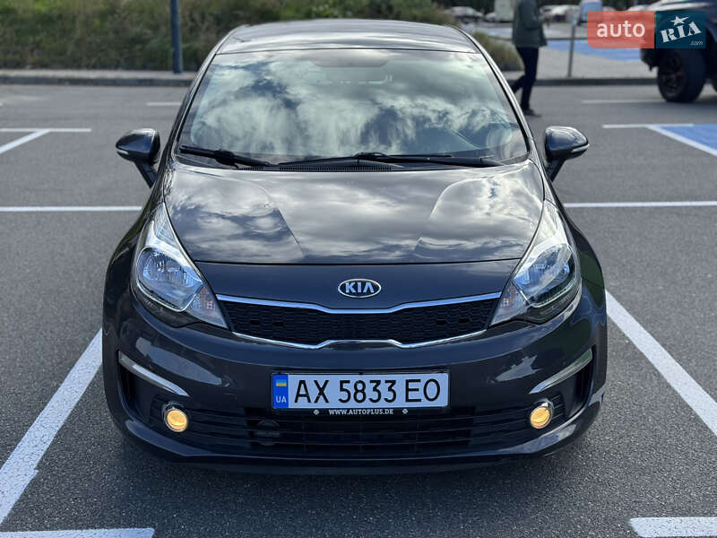 Седан Kia Rio 2016 в Києві