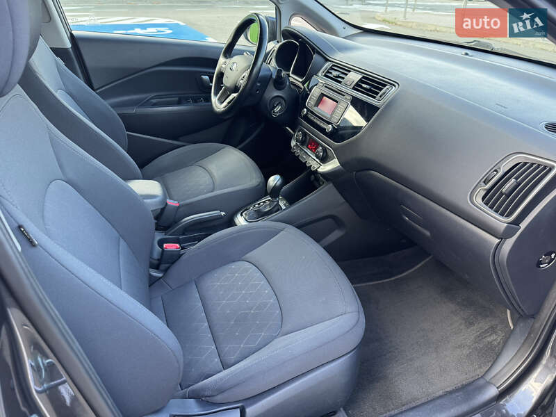 Седан Kia Rio 2016 в Києві
