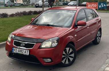 Хетчбек Kia Rio 2011 в Дніпрі