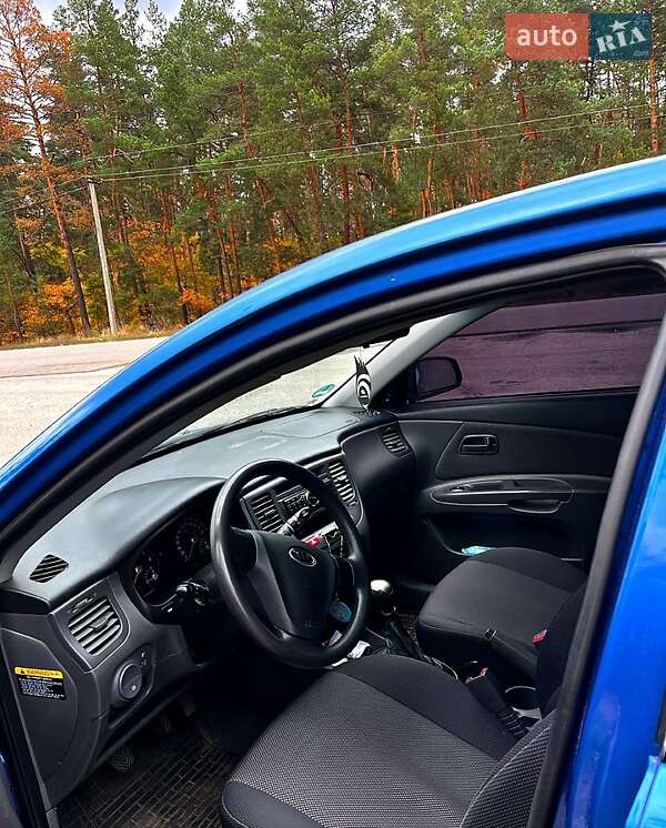 Хетчбек Kia Rio 2007 в Тростянці