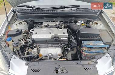 Хэтчбек Kia Rio 2008 в  фото 28 Хэтчбек Kia Rio 2008 в