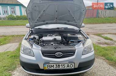 Хэтчбек Kia Rio 2008 в  фото 29 Хэтчбек Kia Rio 2008 в