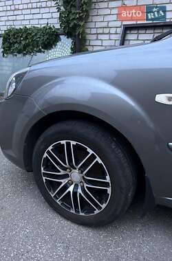 Седан Kia Rio 2010 в 