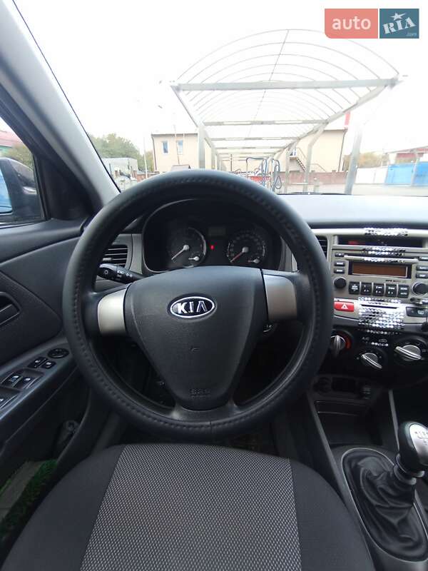 Хетчбек Kia Rio 2007 в Рівному фото 46 Хетчбек Kia Rio 2007 в Рівному