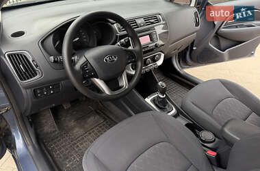 Седан Kia Rio 2017 в 