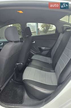 Седан Kia Rio 2012 в 