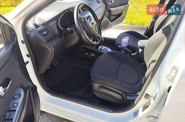 Хэтчбек Kia Rio 2012 в 