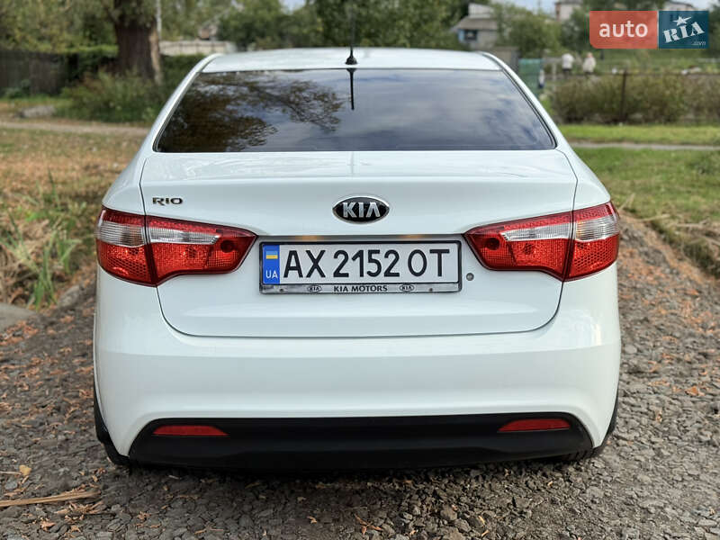 Седан Kia Rio 2013 в Харькове