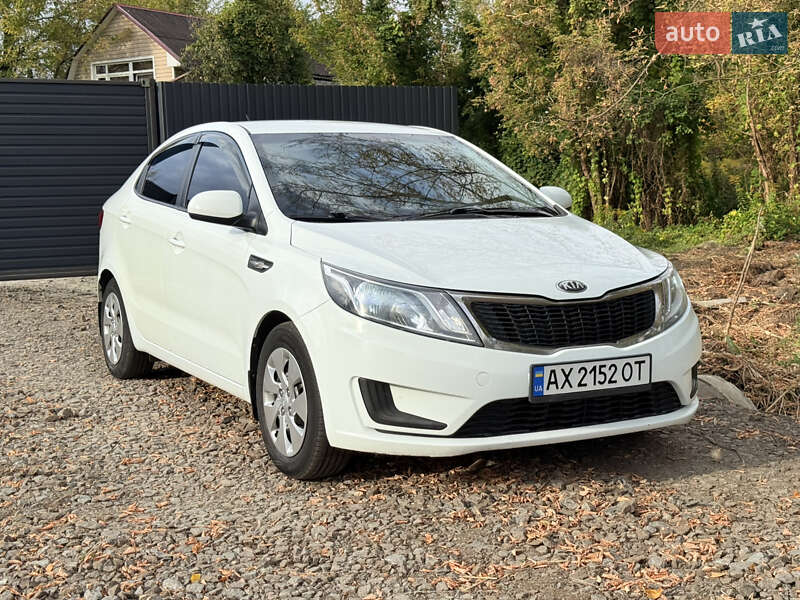 Седан Kia Rio 2013 в Харькове