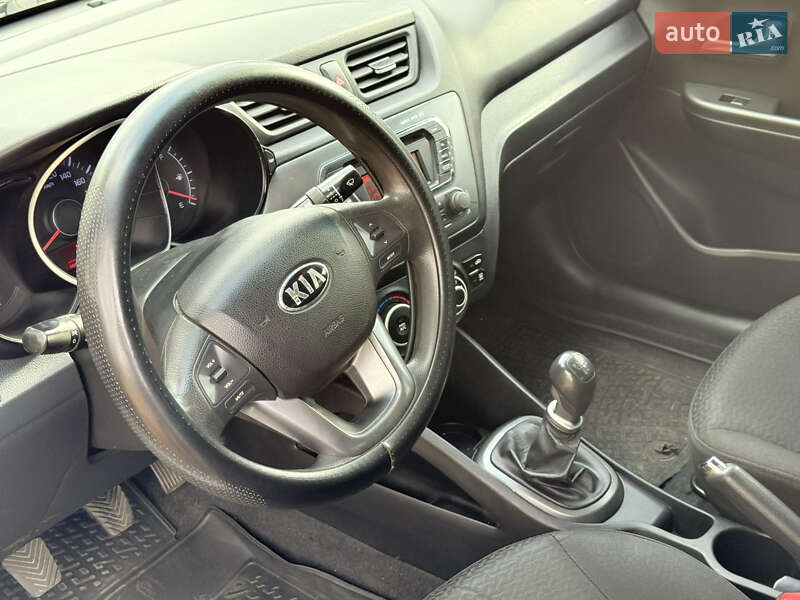 Седан Kia Rio 2013 в Харькове