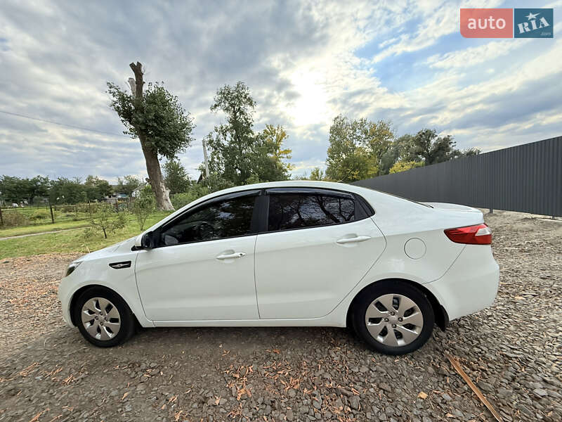 Седан Kia Rio 2013 в Харькове