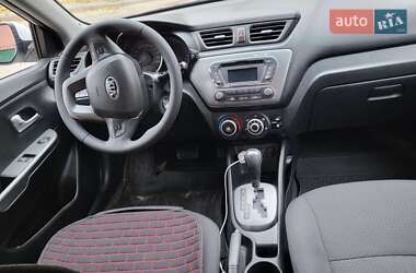 Седан Kia Rio 2013 в 