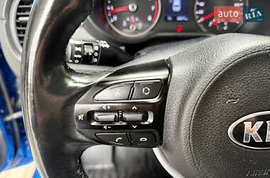 Седан Kia Rio 2018 в  фото 32 Седан Kia Rio 2018 в