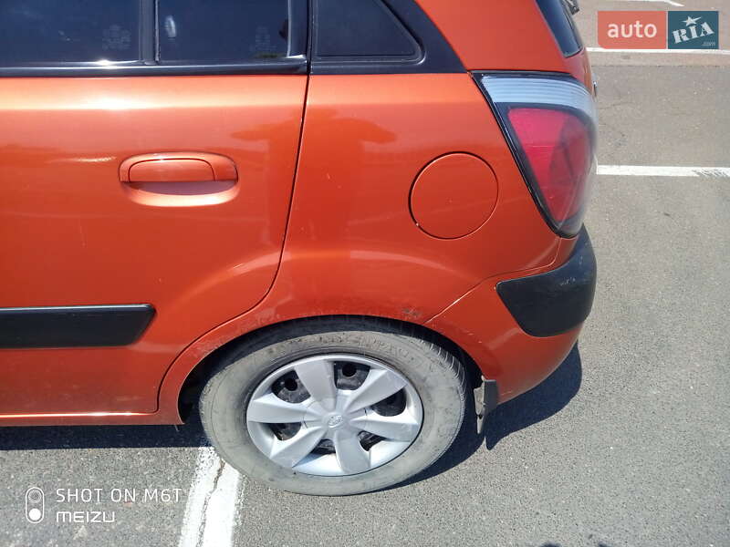 Хэтчбек Kia Rio 2007 в Одессе