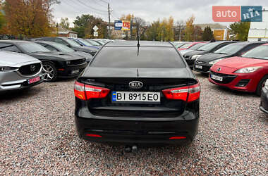 Седан Kia Rio 2013 в 