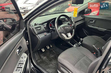 Седан Kia Rio 2013 в 