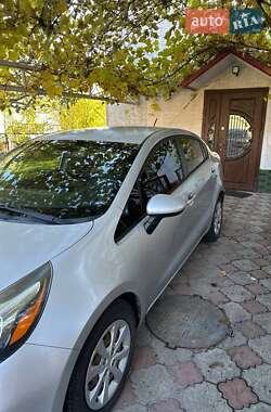Седан Kia Rio 2014 в 