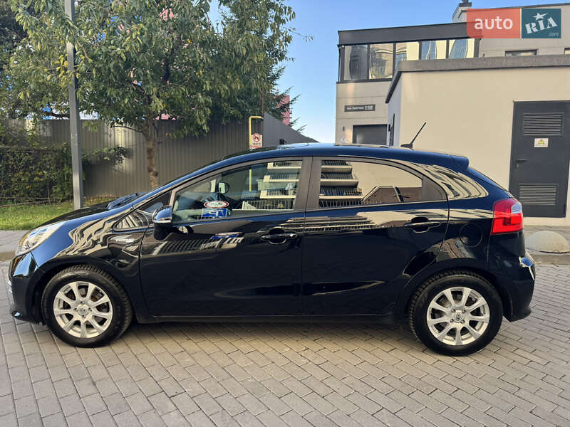 Хетчбек Kia Rio 2015 в Львові фото 8 Хетчбек Kia Rio 2015 в Львові