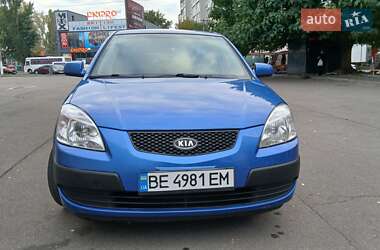 Седан Kia Rio 2008 в  фото 2 Седан Kia Rio 2008 в