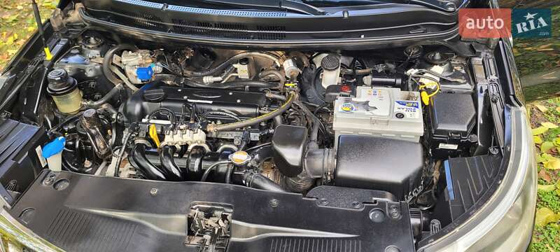 Седан Kia Rio 2011 в Днепре