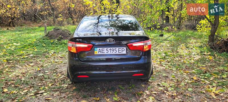 Седан Kia Rio 2011 в Днепре