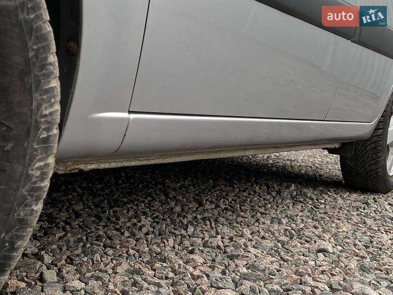 Хэтчбек Kia Rio 2006 в Самборе фото 17 Хэтчбек Kia Rio 2006 в Самборе