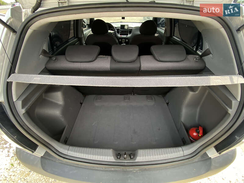 Хэтчбек Kia Rio 2006 в Самборе фото 66 Хэтчбек Kia Rio 2006 в Самборе
