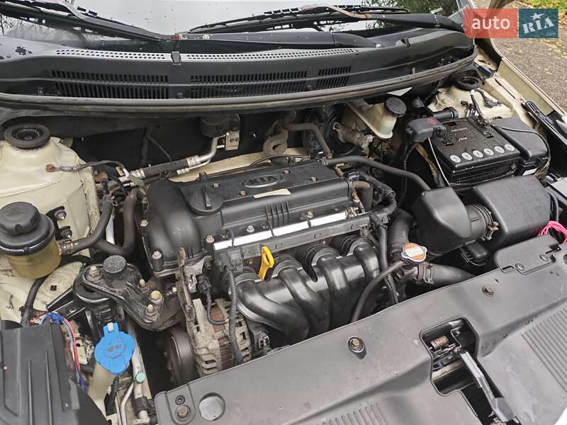 Седан Kia Rio 2012 в Киеве фото 25 Седан Kia Rio 2012 в Киеве