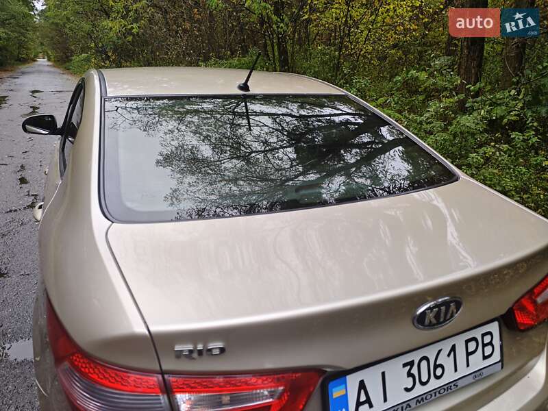Седан Kia Rio 2012 в Киеве фото 33 Седан Kia Rio 2012 в Киеве