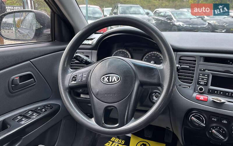 Седан Kia Rio 2010 в Стрые фото 10 Седан Kia Rio 2010 в Стрые