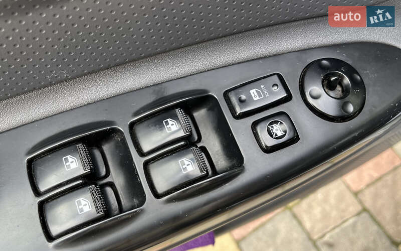 Седан Kia Rio 2010 в Стрые фото 16 Седан Kia Rio 2010 в Стрые