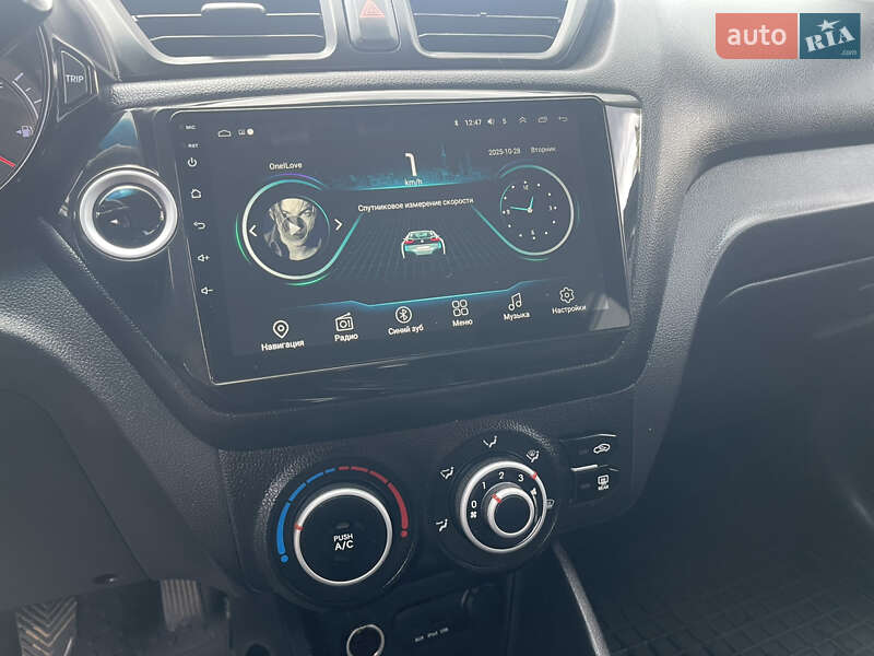 Седан Kia Rio 2014 в Киеве фото 16 Седан Kia Rio 2014 в Киеве