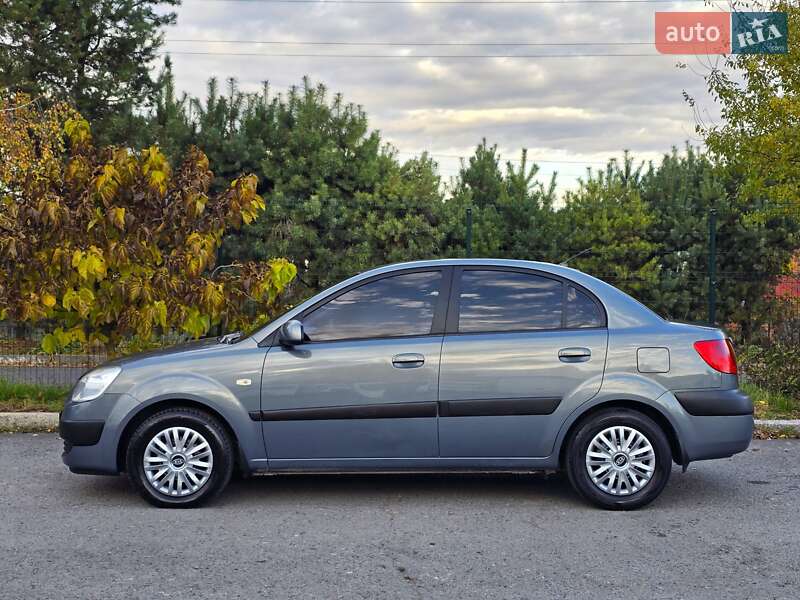 Седан Kia Rio 2006 в Хмельницькому